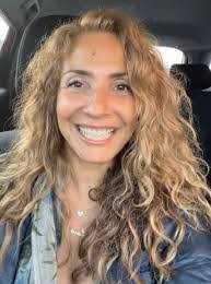 Gloria Correa's Instagram, Twitter & Facebook