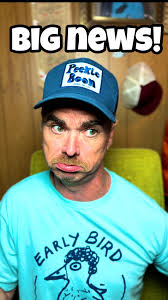 For the holiday season, you gonna need the right donut. Now ya know. Link  to merch and podcast in bio. #comedian #holidays #comedy #storytime #donut