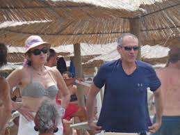 Oggi carlo cottarelli dirige l'osservatorio conti pubblici italiani dell'università cattolica, che durante la. Tra Numeri E Spending Review Carlo Cottarelli Al Mare All Argentario Agenziaimpress It