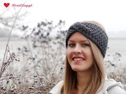 Ihr könnt damit mützen häkeln, kissenbezüge, loops und vieles mehr. Anleitung Twist Stirnband Mit Perlmuster Stricken Mit Video Lisibloggt Twist Stirnband Strickstirnband Stirnband Stricken Anleitung