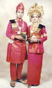 Pakaian Adat Melayu Bengkalis Riau Traditional Dresses Traditional Outfits Traditional Fashion