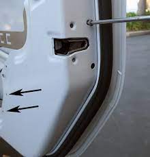 11 years ago lock pick: Installing Power Door Locks In A Jeep Wrangler