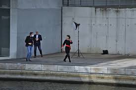 Jun 09, 2021 · ein lebenslauf gilt gemeinhin als visitenkarte und mitunter entscheidender türöffner für höhere weihen. Baerbock Kritik Ist Auf Wikipedia Unerwunscht