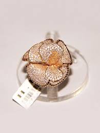 خاتم ذهب عيار 18 خاتم ذهب عيار 18 شكل وردة مرصع بالفصوص خصم 10 على المصنعية Flawer Jewelry Jewelrymaking Love Women Ring Druzy Ring Jewelry Rings