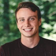 Ashley Cottingham's Instagram, Twitter & Facebook