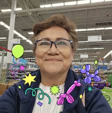 Upside-down banana split!😱🤯🩷 Treat yourself to this scrumptious dessert.  We'll be waiting for you at Ohana Ice Cream Shop, 1927 7th Street, Las  Vegas, NM.🩷🩷