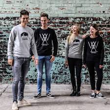 De kempenaar wordt voor de eerste keer vader. Wout Van Aert En Vrouw Sarah Ontwerpen T Shirt For Life Kempennieuws