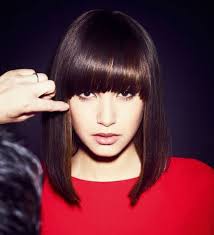 C'è un taglio di capelli che valorizza meglio degli altri la forma. I Migliori 14 Tagli Per Capelli Di Media Lunghezza Stanno Bene A Tutte Le Donne