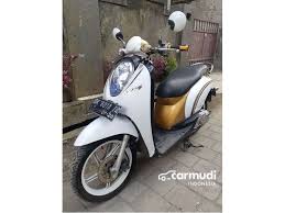 Update juli 2021 harga all new honda scoopy terbaru dan spesifikasi. Jual Motor Honda Scoopy 2010 0 1 Di Bali Automatic Putih Rp 6 700 000 7532883 Carmudi Co Id