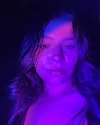 Roxie Fowler's Instagram, Twitter & Facebook