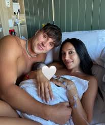 OnlyFans Model and Australian Actress Scarlet Vas and Husband Tayo Riccis  Relationship Timeline