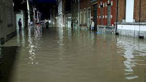 Boulevard sasserath and rue des forges, flooded, remain impractical. Hpp3guygyf1mbm