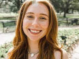 Renita Bundy's Instagram, Twitter & Facebook