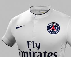 The british soldier went to war in august 1914 wearing the 1902 pattern service dress tunic and trousers. Paris Saint Germain On Twitter Ici C Est Paris O Novo Uniforme Numero 2 Do Paris Saint Germain Icicestparis Http T Co Z8pqjthtw9