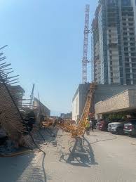Our cranes can work as high as 170' and out to a 150' radius, giving us the ability to accomplish many tasks for our customers. Gppzwwxpi3pdim
