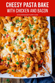 Cheesy Pasta Bake With Chicken And Bacon A Family Favourite And It Makes Great Leftovers Too Cheesy Pasta Recipes Cheesy Pasta Bake Baked Pasta Recipes