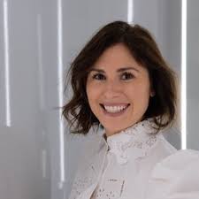 storytelling #encouragementmatters #personalbranding #arcnarratives  #introvertjourney #supportoneanother #buildingconfidence