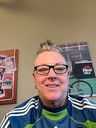 Hi! I'm new to this group. I recently joined because I'm a vet, born and  bred in the PNW