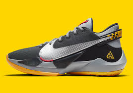 Thanasis and giannis had to share basketball shoes, too, once they started playing. Nike Zoom Freak 2 Taxi Giannis Ck5825 006 Release Pochta
