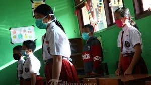 Contoh laporan pengembangan sekolah berdasarkan 8 snp upaya mengoptimalkan pelaksanaan pembelajaran melalui workshop kata pengantar puji syukur kepada allah yang maha kuasa atas rahmat dan karunia serta hidayahnya, akhirnya. Siap Siap Senin 13 Juli 2020 Hari Pertama Tk Sd Smp Sma Sekolah Belum Dibuka Begini Cara Belajar Tribunnewsmaker Com