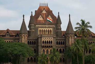 Bombay High Court seeks pothole and manhole data from civic bodies across Mumbai | Gujarat Samachar