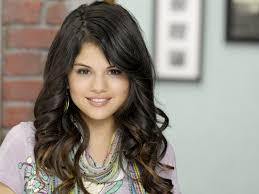 Lunes, 3 de noviembre de 2014. Selena Gomez 2014 39617 1600x1200px