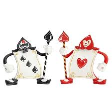 Queen of hearts guard from wonderland story. Disney The World Of Miss Mindy Alice In Wonderland Ace Of Hearts And 3 Of Spades Card Set Statue