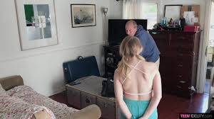 Melody Marks - Watch A Predator in 4K