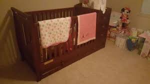 Daphne crib and changer converts from crib to a day bed and youth bed (mattress dimensions: Afg Daphne 2 In 1 Convertible Crib And Changer Cherry Walmart Com Walmart Com