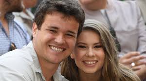 This type of media can be played. 03:42. Zeigt Bindi Irwin Ihre Schwangerschaft In Eigener Doku Promiflash De