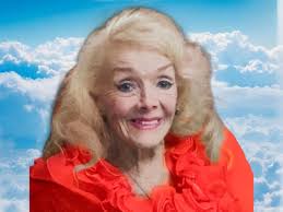 Gloria Mancilla's Instagram, Twitter & Facebook