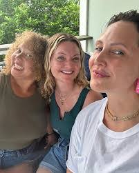 Heather Levinson's Instagram, Twitter & Facebook