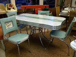 Shop for kitchen nook table chairs online at target. Pin By Ariadne Hernandez On Fifties Vintage Kitchen Kitchen Table Settings Retro Kitchen Tables Vintage Kitchen Table