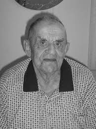 Walter Pogue's Instagram, Twitter & Facebook