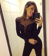 Anna tatangelo — sono quello che vuoi tu 04:38. Anna Tatangelo Instagram Bombe Strizzate Dal Top Decollete Florido E Meravigliosi Cocomeri