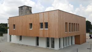 Prenez connaissance du projet éducatif local mis en place sur la ville dont le premier objectif est de favoriser l'épanouissement de l'enfant. Les Premiers Enfants Arrivent Au Village Sos De Beauvais Sur Matha Sos Villages D Enfants