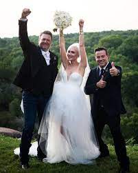 Blake shelton had a new home built for him and his wife gwen stefani. Ro0bhhnqk5awbm