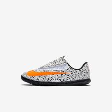 Erst mit georgina fand ronaldo die mama für seine kinder. Nike Jr Mercurial Vapor 13 Club Cr7 Safari Ic Fussballschuh Fur Hallen Und Hartplatze Fur Kleinkinder Jungere Kinder Nike De