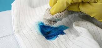 كيفية التخلص من الحبر على الملابس حياتك