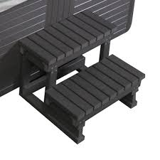 Tutte le cornici delle porte per esterni sono isolate per mantenere adeguate caratteristiche termiche. Scaleta In Finto Legno Per Minipiscina Da Esterno 60x58x49h Pr