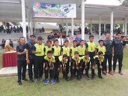 Hari anugerah bestari terbilang kali ke 13 sk seri bandi 2. Tahniah Pasukan Bola Sepak Sk Pibg Sk Subang Bestari 2 Facebook