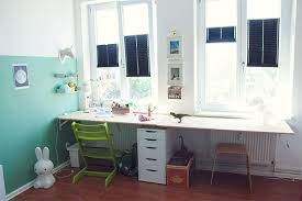 Schreibtisch für kinder selber bauen funktional und doch verspielt anleitung in 9 schritten von. Einen Kinderschreibtisch Schnell Und Einfach Selber Bauen