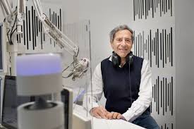 28.11.2021 · roger schawinski setze in seinem neuen halbstündigen format auf seinen bisherigen konfrontativen stil. Roger Schawinski Wehrt Sich Gegen Ukw Abschaltung Und Dab