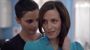 Die beiden frauen müssen schnell reagieren, damit ihr versteckspiel nicht auffliegt. Anni Katrin Youtube