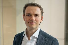 Shaun Hooper appointed MD at Close Brothers Premium Finance as Seán Kemple  moves to new CEO role