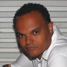 Glenn Swan (@NIWUW_Is_Back)