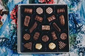 There are a lot of chocolate brands in the world that choosing one is not easy. 5 Best Types Of Chocolate From Around The World