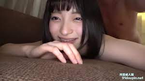 清纯短发子太可爱了 可盐可甜 - VJAV.com