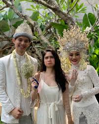 Meriahnya Pernikahan Dinda Hauw Dan Rey Yang Bertabur Bintang