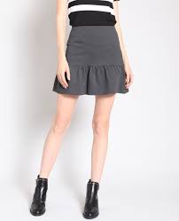 Magasinez les derniers styles chics de 2021 jupe a volant collections chez zaful france avec des prix jusqu'à €6.93, comprenant maillot de bain a volant,pull a volant,robe longue a volant et plus. Rock Mit Volants Grau Meliert 690512818a08 Pimkie